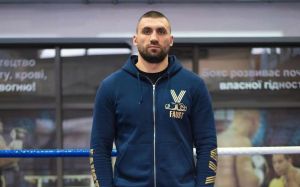 "Ми не списуємо з рахунків своїх бійців". Промоутер Вихриста прокоментував його поразку