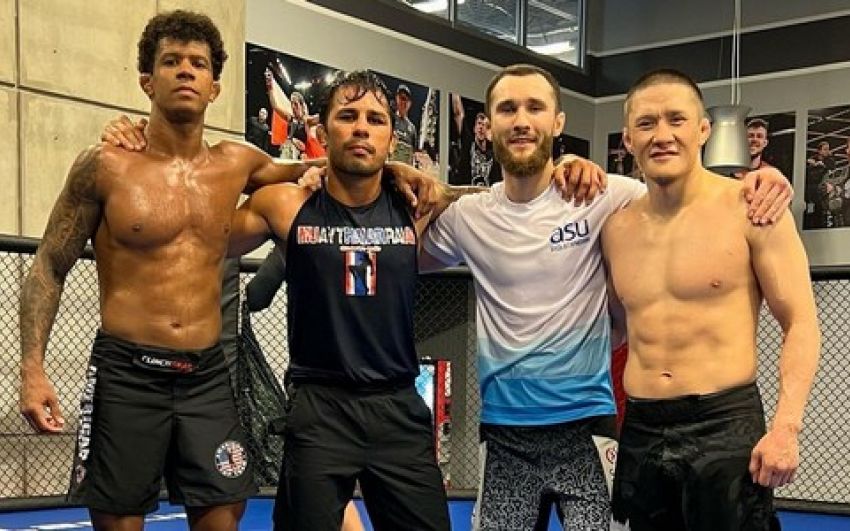 Боєць UFC із Казахстану розповів, скільки платив спаринг-партнерам у США