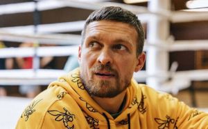 Олександр Гвоздик прокоментував можливу втрату Усиком титулу IBF: "Це якась дурниця"