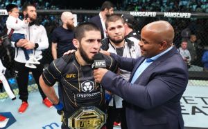 Іслам Махачев звернувся до керівництва UFC: "Перестаньте грати в ігри"