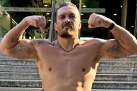Джозеф Паркер став на захист Усика після відмови від їхнього бою: "Він заслужив на відпочинок"