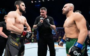 Ден Хукер знає, через що Махачев не хоче реваншу з Волкановскі