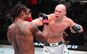 Відео бою Богдан Гуськов - Раян Спэнн UFC on ESPN 55