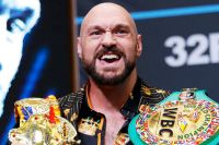 Тренер Вайлдера дорікнув Ф'юрі за підхід до переговорів: "Завжди щось відбувається"
