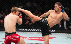 Відео бою Мовсар Євлоєв - Арнольд Аллен UFC 297