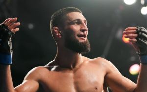 Чимаєв пояснив, чому керівництво UFC не дає йому бій з Адесаньєю