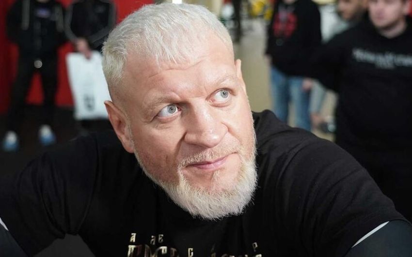 Повєткін розповів, чому Олександр Ємельяненко має виграти блогера Єршова