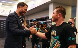 Едді Гірн прокоментував відмову Сауля Альвареса від співпраці з його компанією: "Я і так щасливий"