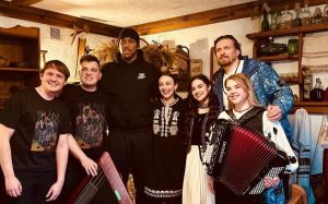 Олександр Усик пояснив, чому запросив Джошуа в Україну