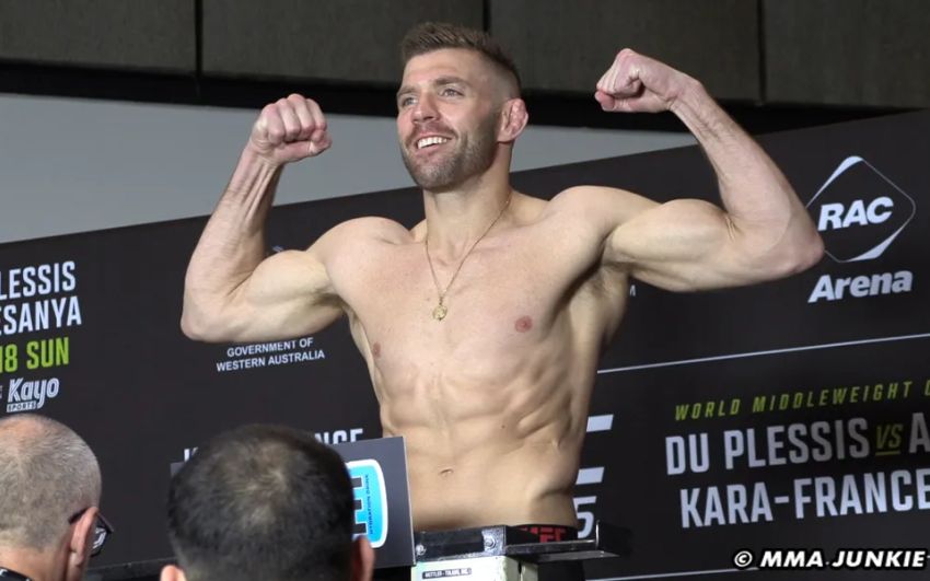 Результати зважування UFC 305: Дрікус дю Плессі - Ісраель Адесанья