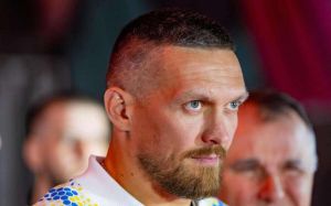 Польська влада пояснила, чому Усика затримали в аеропорту Кракова