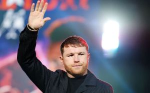 Сауль Альварес оцінив можливість реваншу з Дмитром Біволом: "Мені подобаються виклики"