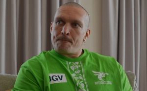 Промоутер Усика відреагував на заяву Олександра про бажання повернутися в першу важку вагу