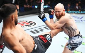 Відео бою Яір Родрігес - Джош Емметт UFC 284