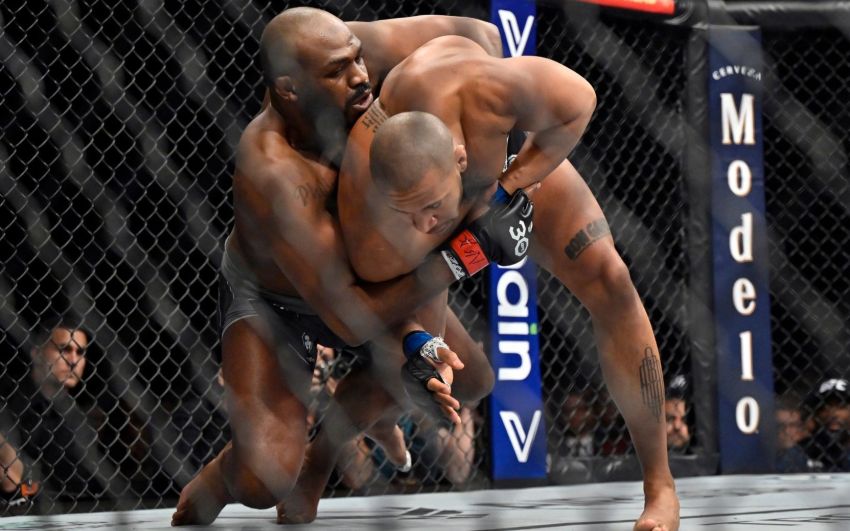 Сергій Харитонов - про перемогу Джонса на UFC 285: "Чесно, не зрозумів бою"