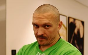 Єгор Мехонцев прокоментував визнання Усика найкращим суперважковаговиком 21 століття: "Може, за артистизм заслужив"
