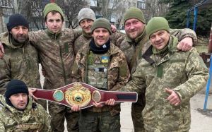 "Це не просфори в Лаврі робити": військові оцінили візит Берінчика