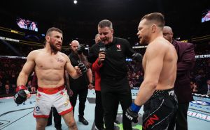 Генрі Сехудо прокоментував перемогу Яна в реванші з Двалішвілі: "Трилогія - це єдиний спосіб дізнатися правду"