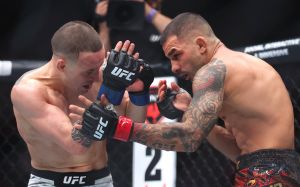 Відео бою Алешандре Пантожа - Кай Кара-Франс UFC 317
