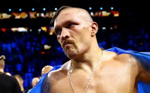 Дерек Чісора підказав Усику, як уникнути бою з Кабайєлом