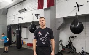 Майріс Брієдіс висловився про війну України проти Росії: "Ідіть на поле грайте у війнушку. Чому завжди повинен страждати простий народ?"