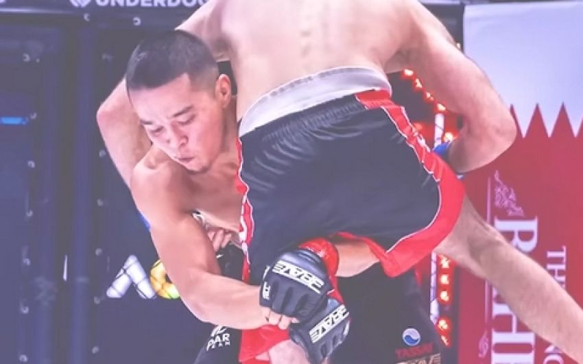 Казахстанський новачок UFC хотів би побитися з легендою ММА
