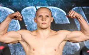 Гуськов прокоментував першу перемогу в UFC, подякувавши бразильським і дагестанським гангстерам