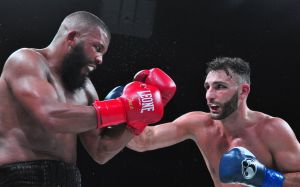 Ноель Мікаелян взяв реванш у Баду Джека і став чемпіоном WBC