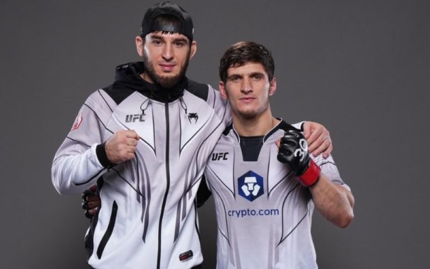 Умалатов пророкує Євлоєву чемпіонський титул UFC