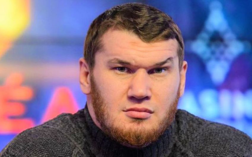 Арсланбек Махмудов залишив грізне послання Дейву Аллену: "Ми побачимо, що знадобиться йому в кутку після війни зі мною"