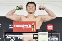 "Жумагулов - найбільш невдачливий хлопець у UFC". Експерт висловився про перспективи бійця