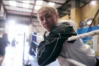 Жінка-боєць з UFC докладно розповіла про те, чи чекає на Дану Вайта успіх у боксі