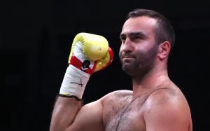 Тренер Гассієва розповів, кому з топів хевівейту буде найскладніше з Муратом: "Я там бачу великі шанси"