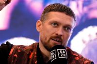 Олександр Усик назвав двох бажаних суперників по останньому бою