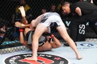 Яір Родрігес яскраво переміг Джоша Емметта, завоювавши цим титул UFC у напівлегкій вазі
