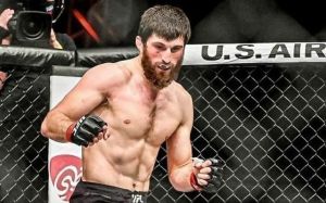 Колишній боєць UFC розповів, наскільки складно спарингувати з Анкалаєвим