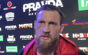 Володимир Хрюнов зізнався, що не може знайти гонорар для Кудряшова: "Якщо я продам автомобіль, мені не вистачить, щоб заплатити Дмитру"
