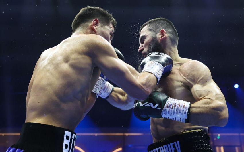 Президент Top Rank - про перемогу Бетербієва над Біволом: "Якби бій тривав ще два раунди, то я не думаю, що Дмитро пішов би з рингу"