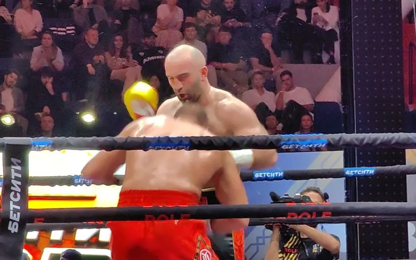 Шеннон Бріггс відреагував на перемогу Гассієва над Пулєвим