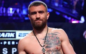 Менеджер Ломаченка заявив, що Василь не хоче битися з Девісом: "У нього немає мотивації"