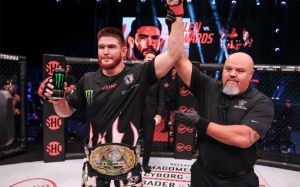 Чемпіон Bellator Еблін хоче побитися з чемпіоном UFC Едвардсом
