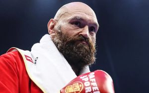 Френк Воррен назвав бій, заради якого готовий повернутися Ф'юрі: "Він постійно говорить про нього"