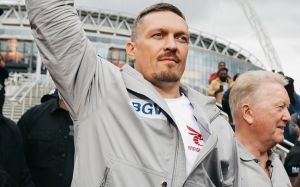 Олександр Усик пояснив, чому відмовився від пояса WBO