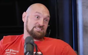 Тайсон Ф'юрі записав відео із секс-лялькою, на яку одягнув маску Усика: "Його будуть трахати"