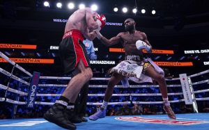 Едді Гірн хвалить Чухаджяна і критикує Енніса: "Наче б'ється з бійцем, якого боїться"