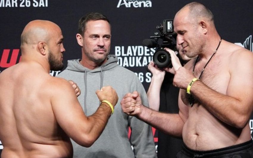 Відео бою Олексій Олійник - Ілір Латіфі UFC Fight Night 211
