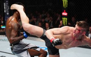 Відео бою Стівен Томпсон - Кевін Голланд UFC on ESPN 42