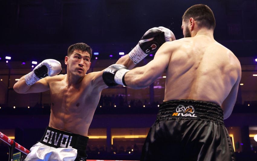 Дмитро Бівол взяв реванш у Бетербієва і став абсолютним чемпіоном світу в напівважкій вазі
