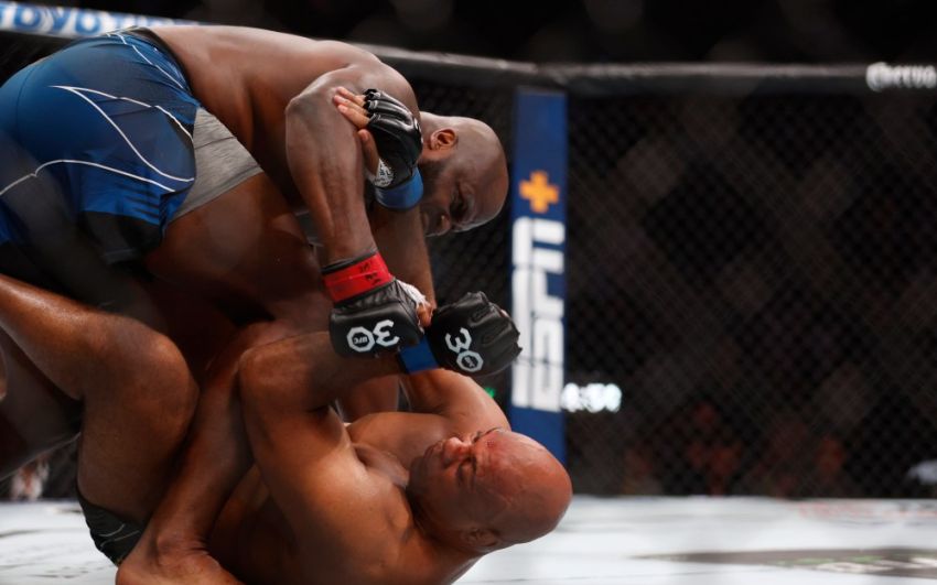 Відео бою Деррік Льюїс - Маркос Рожеріу де Ліма UFC 291