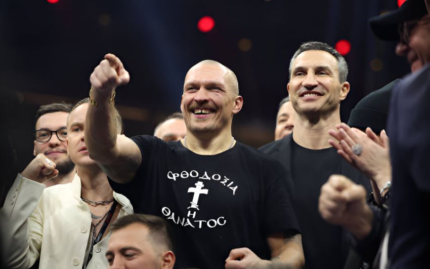 Олександр Усик відреагував на претензії Тайсона Ф'юрі та Френка Воррена: "Я переміг"